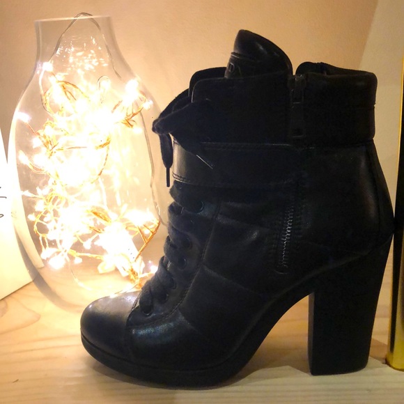 Black, PRADA, lace up boot heels with zipper. Size 39. - Picture 1 of 5